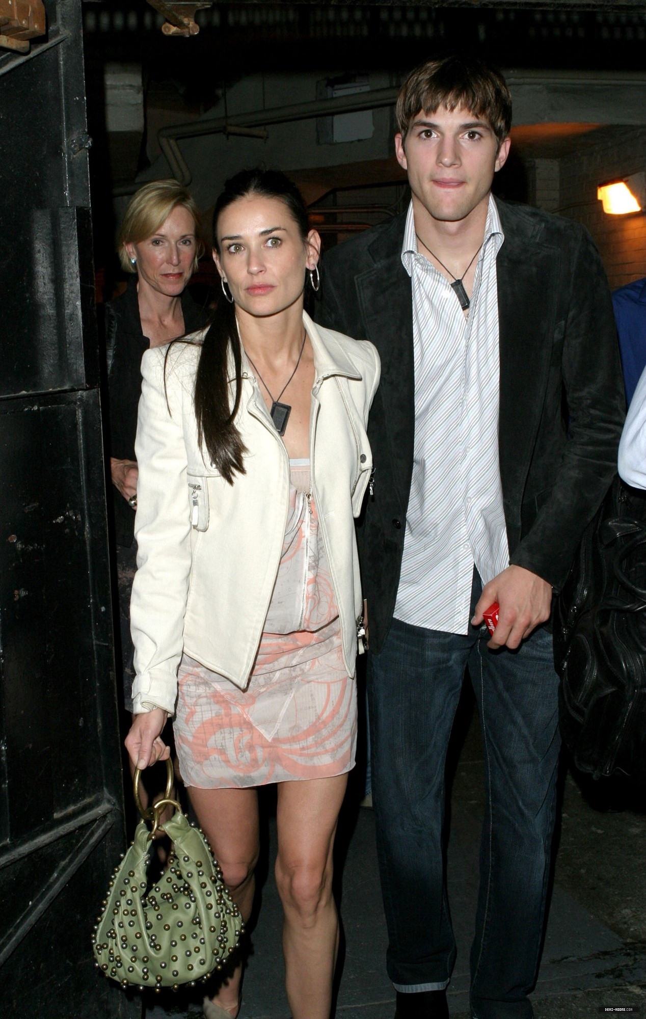 09.jpg